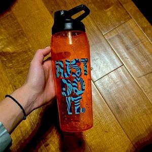 Bottle of Water Nike